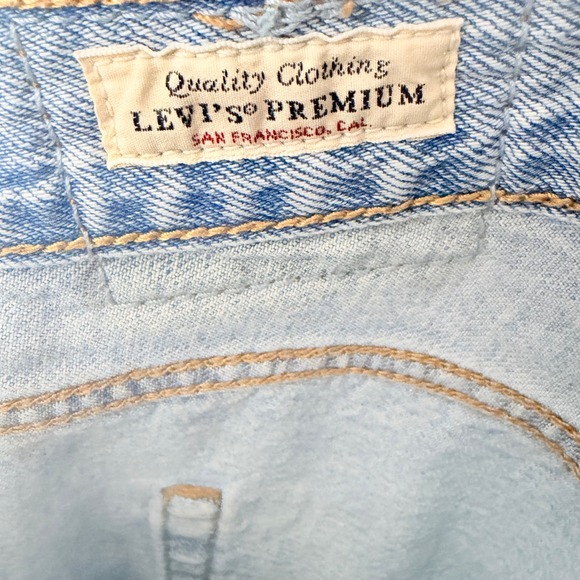 Levi's Premium Baggy Dad Jeans Women's 16 Light Wash Blue Denim Premium - Picture 8 of 9
